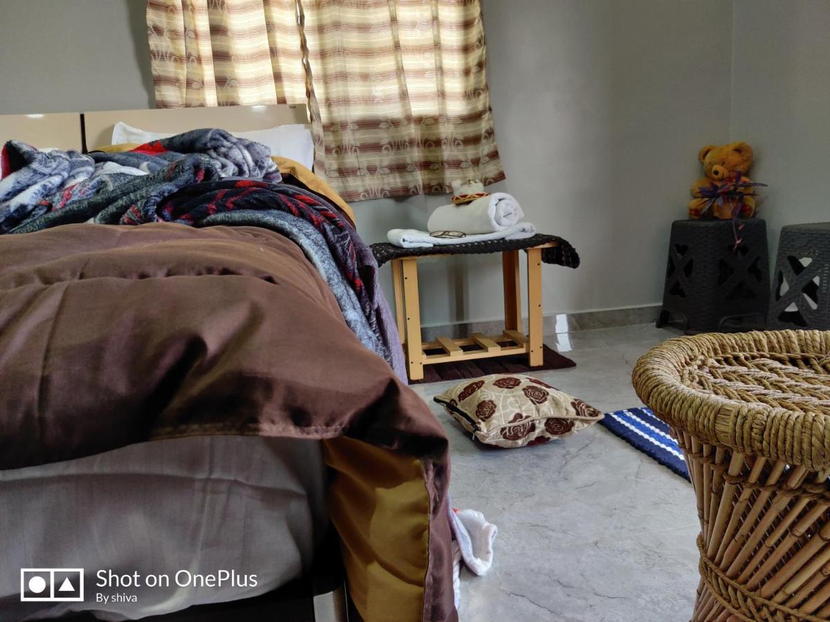 Lee Homestay Hampi Exteriör bild