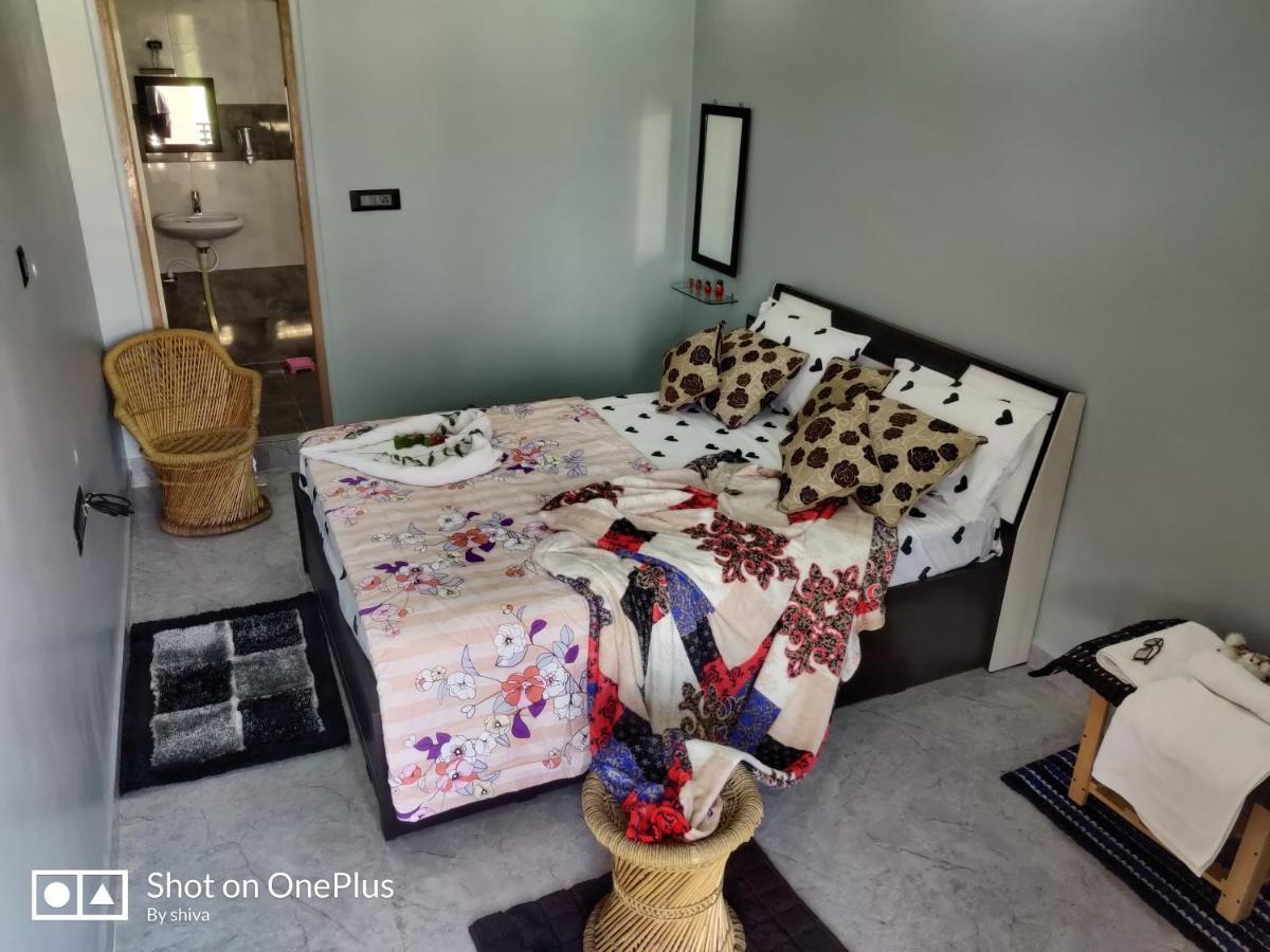 Lee Homestay Hampi Exteriör bild