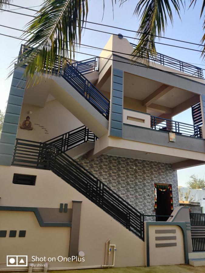 Lee Homestay Hampi Exteriör bild