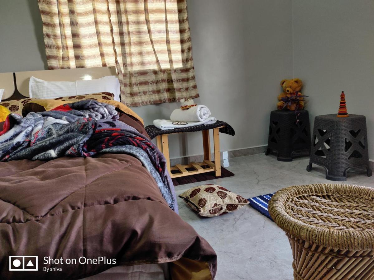 Lee Homestay Hampi Exteriör bild