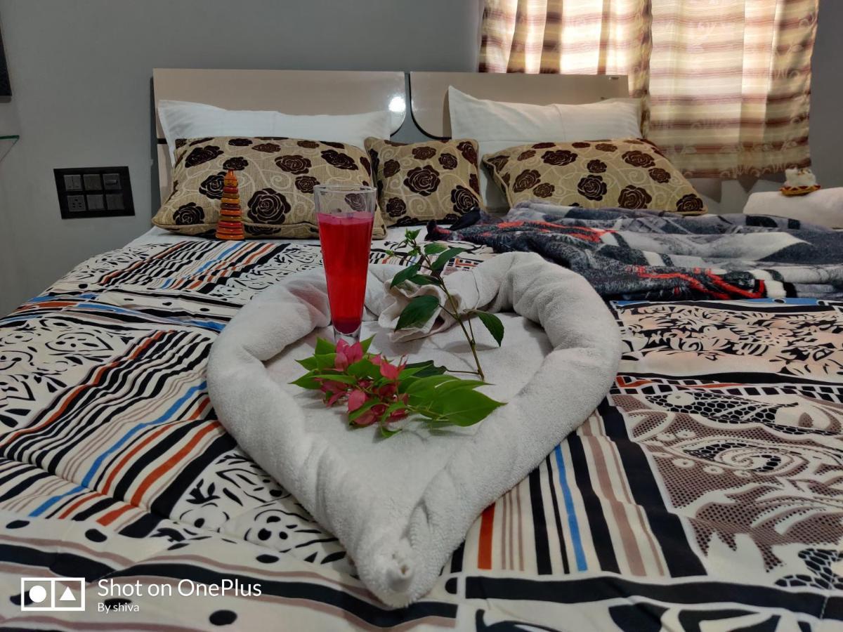 Lee Homestay Hampi Exteriör bild