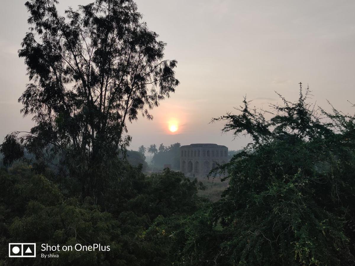 Lee Homestay Hampi Exteriör bild